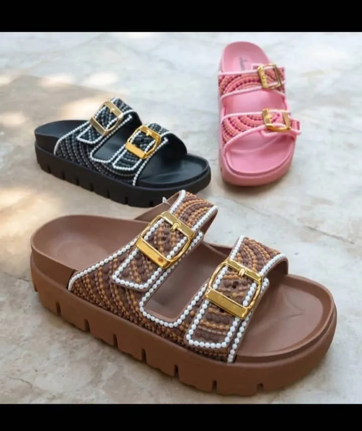 Elegant sandals for all occasions